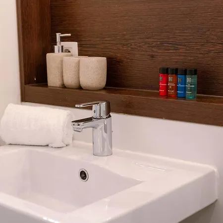 Apartment Stylish 50 Meters From The *